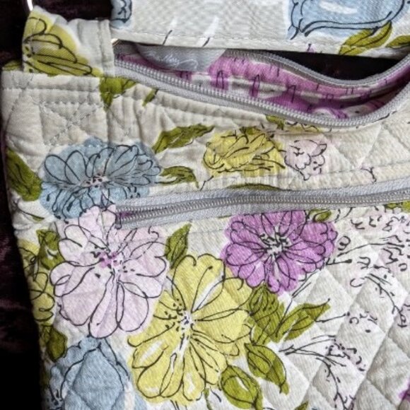 Sweet Vintage Quilted Vera Bradley Soft Shoulder Bag, Clean, Good Condition - Picture 14 of 16